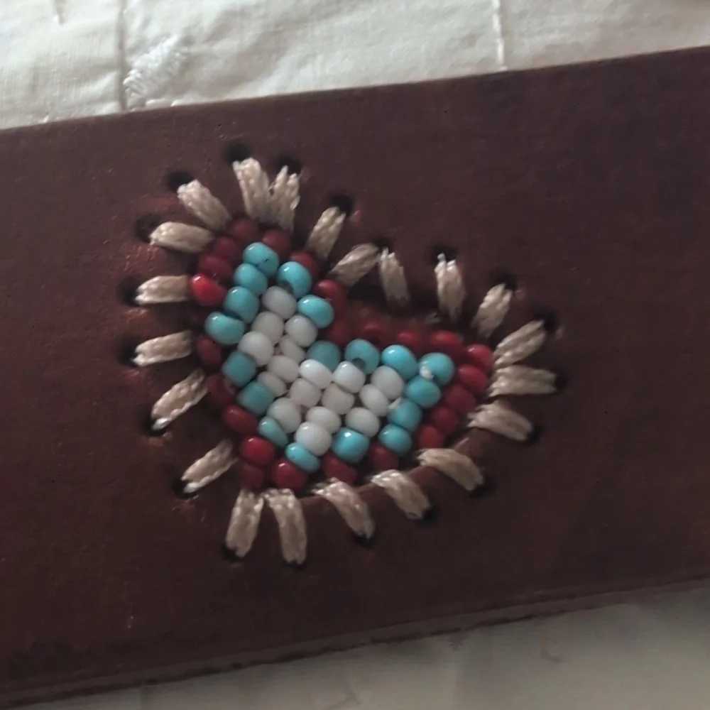 Gap Y2K Vintage Women's Leather Boho‎ Beaded Embroidered Heart Belt Size 32